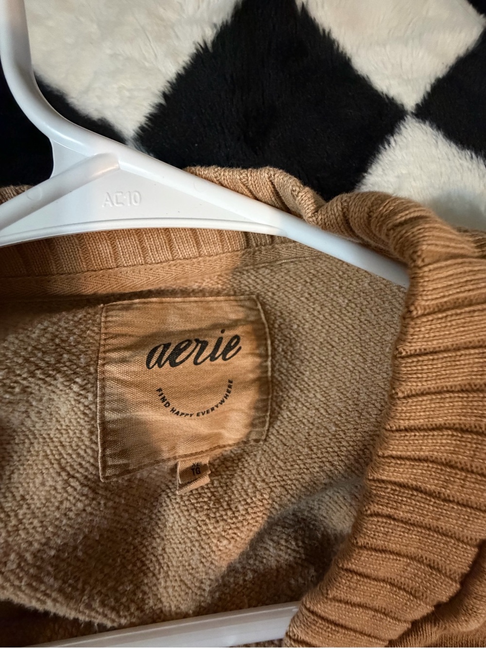 aerie Camel Ribbed Crewneck Sweater - Picture 4 of 4